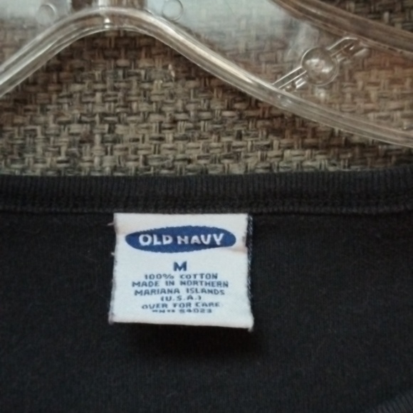 Old Navy Black Short Sleeve Top Size Medium - Picture 2 of 2